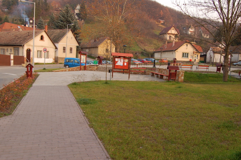 Csobánka Főtér átalakítás – 4. kép