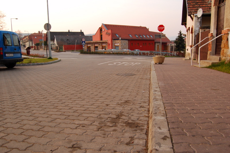 A megújult csobánkai főtér